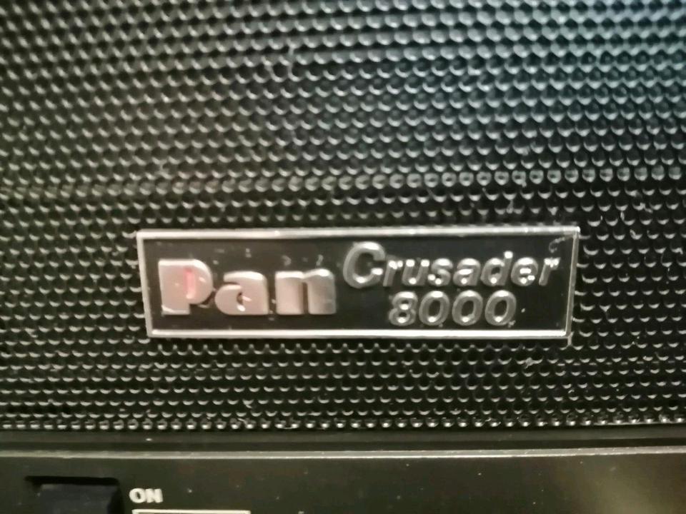 PAN CRUSADER 8000 Professional, Radio mit Zubehör!!