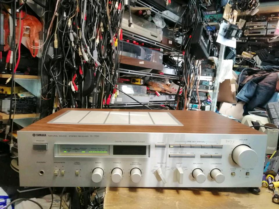 YAMAHA R-700, Receiver, guter Zustand!!