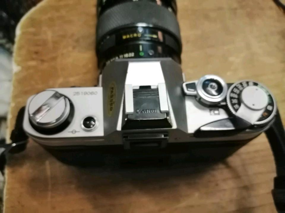 CANON AE-1 Analog-Kamera mit Objektiv SOLIGOR + B+W 72E Linse!!