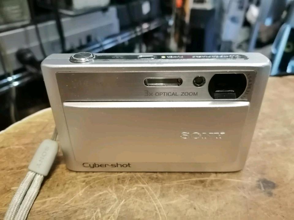 SONY Cyber-Shot DSC-T20, Digital-Kamera mit Zubehör!!!