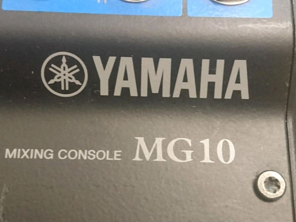 YAMAHA MG10 Mixer mit NEUEN Adapter!!!