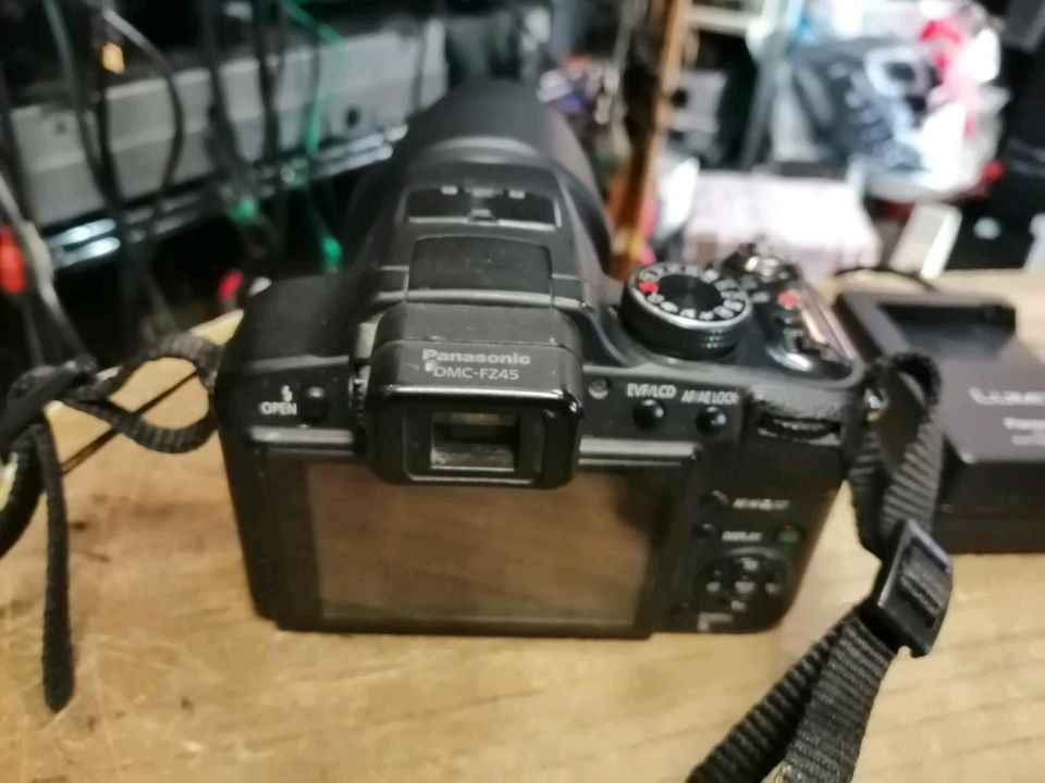 PANASONIC LUMIX DMC-FZ45, Digital-Kamera mit Zubehör!!!