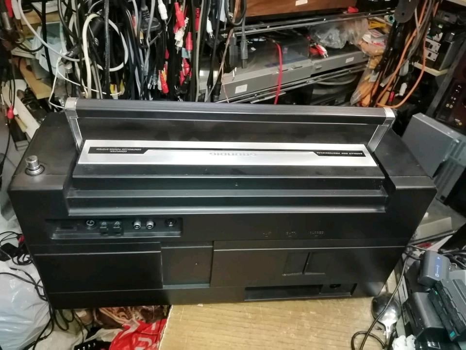 GRUNDIG 600 Professional, Radio, etwas DEFEKT!!