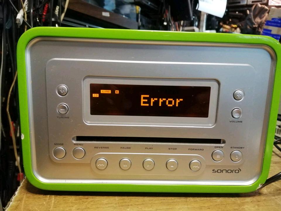 SONORO Cubqo AU-1310, CD/Mp3 RADIO, etwas DEFEKT!!!