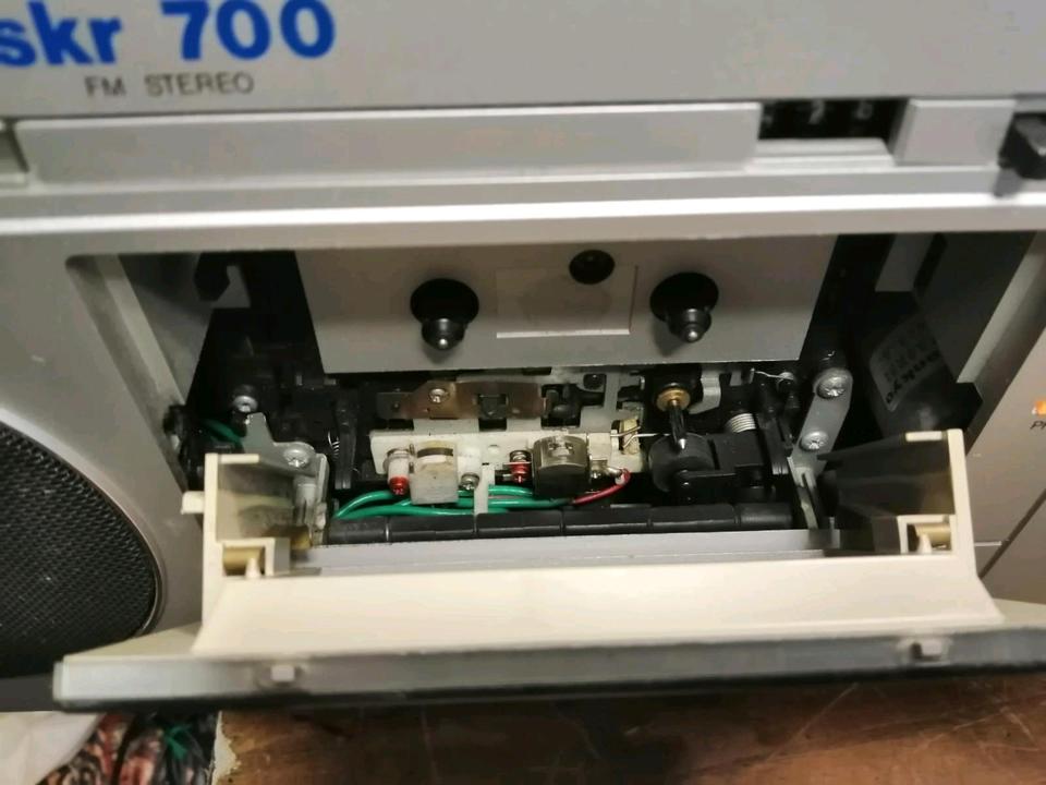 RFT SKR 700, Radio-Cassetten-Recorder mit NEUEN Antriebsriemen!!