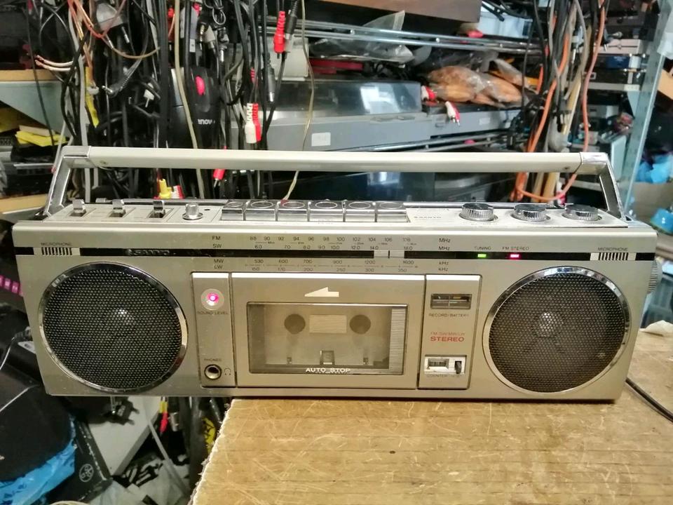 SANYO M7700LE, Radio-Cassetten-Recorder, guter Zustand!!