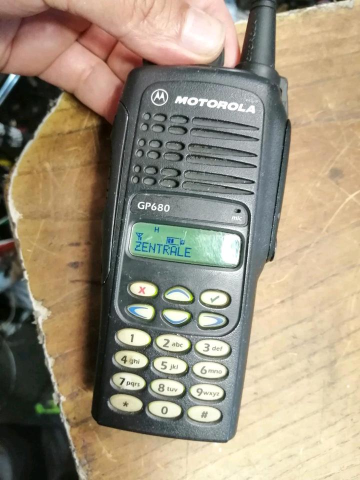 MOTOROLA ATEX GP680, Handfunkgerät, KEIN Ladegerät!!!