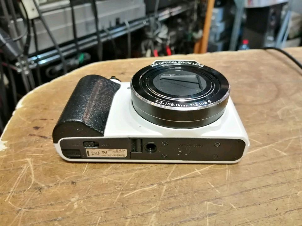 ROLLEI Powerflex 240 HD, Digital-Kamera mit Zubehör!!