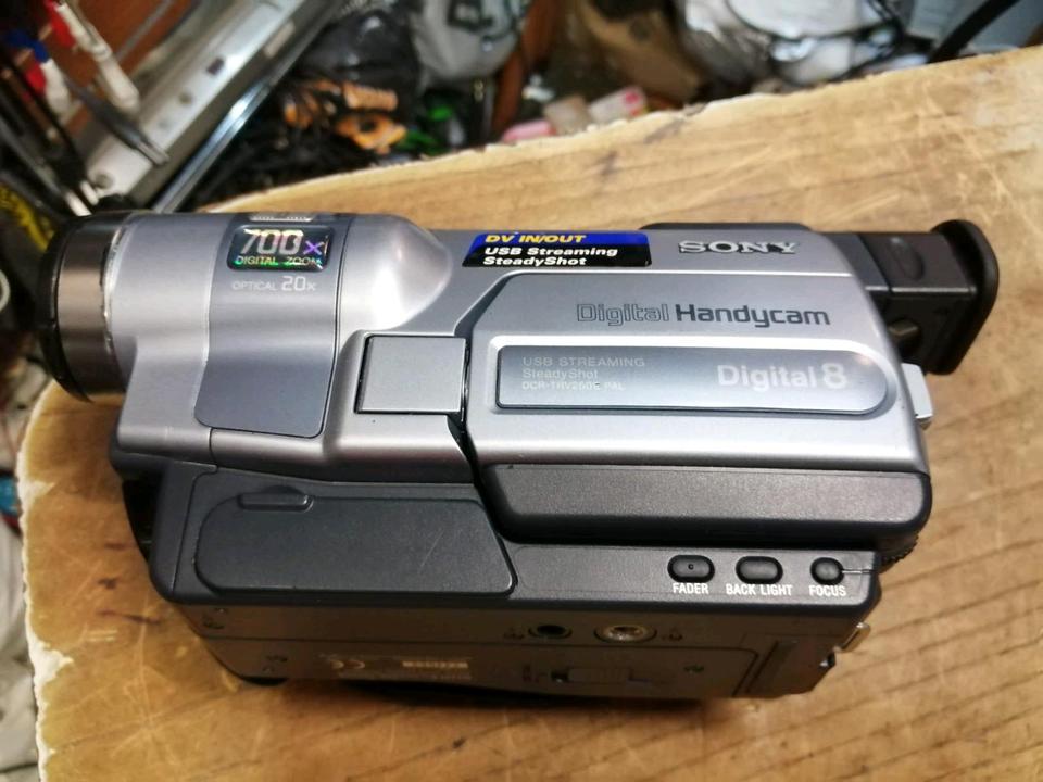 SONY DCR-TRV250E Videocamera Digital 8,guter Zustand!!!