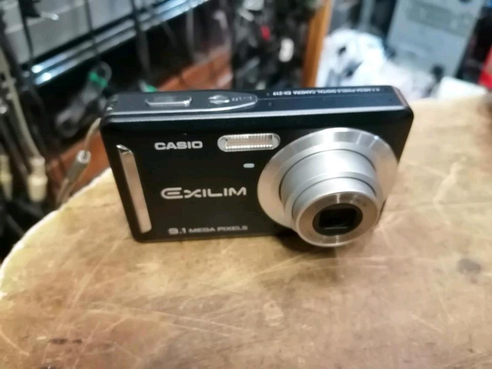 CASIO EX-Z19, Digital-Kamera mit Zubehör!!!