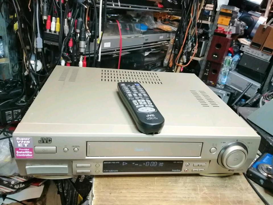 JVC HR-S6700EU, Videocassettenrecorder, guter Zustand!!