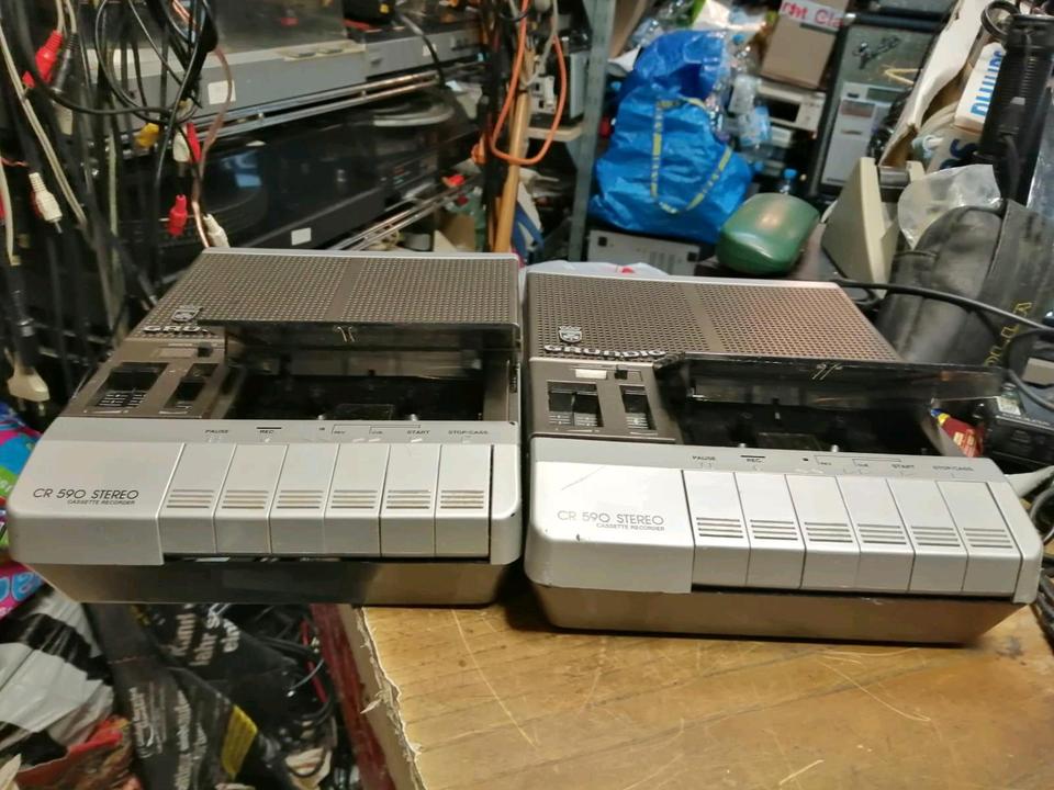 2 GRUNDIG CR590, Cassetten-Recorder, etwas DEFEKT!!!