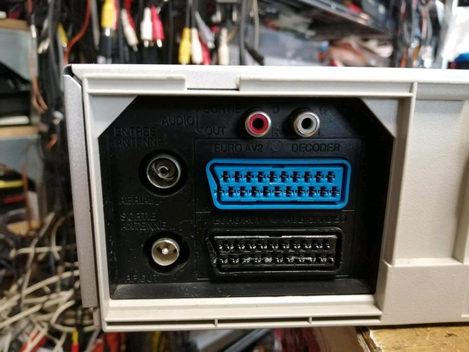 LG LV4787, Videocassettenrecorder mit Original-Fernbedienung!!