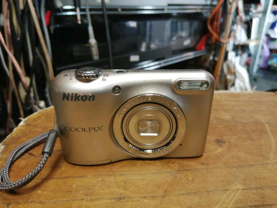 NIKON COOLPIX L31, Digital-Kamera mit Originalkarton!!!