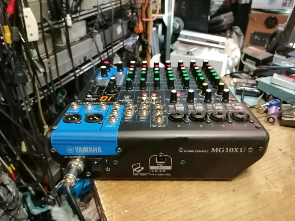 YAMAHA MG10XU, Mixer mit Original-Adapter!!!