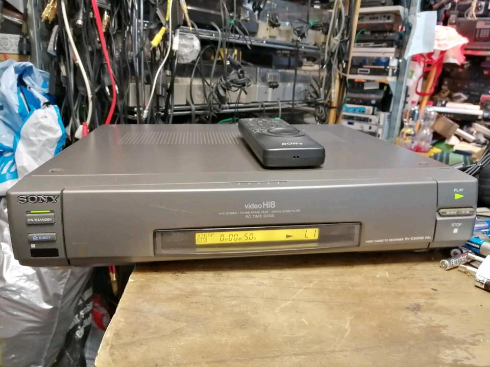 SONY EV-C2000E VP, Videocassettenrecorder Hi8 und Video 8!!