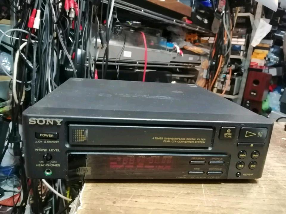 SONY CDP-S37, CD-Player OHNE Fernbedienung!!