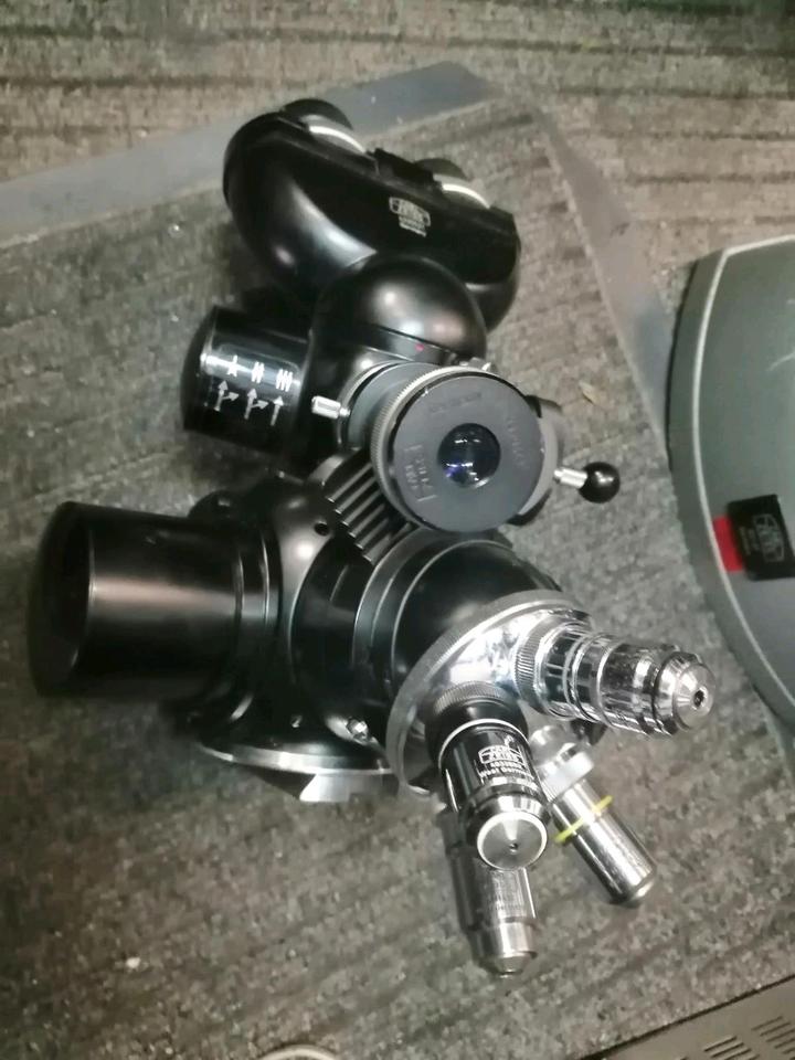 MIKROSKOP CARL ZEISS mit 5 Objektiven, NICHT GETESTET!!!