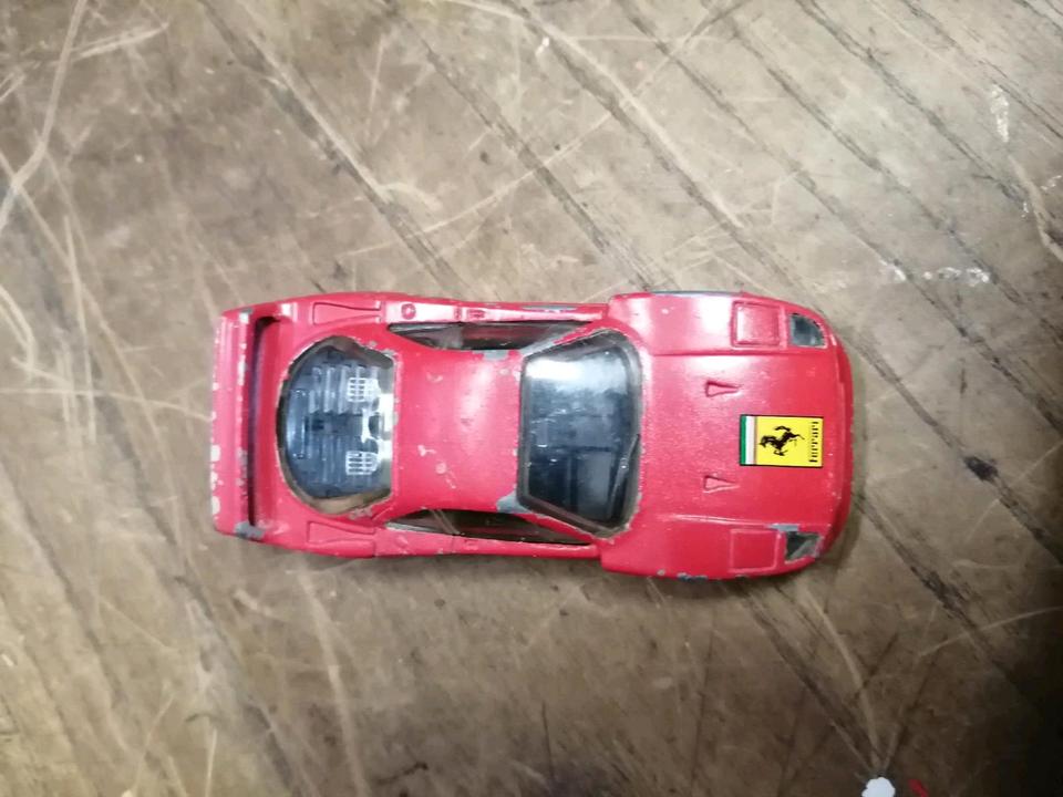 4 FERRARI Metall-Modell Autos, Metall, guter Zustand!