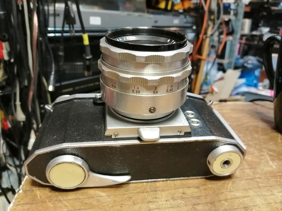 PRAKTICA IVKV, Analog-Kamera he TESSAR Objektiv, guter Zustand!!