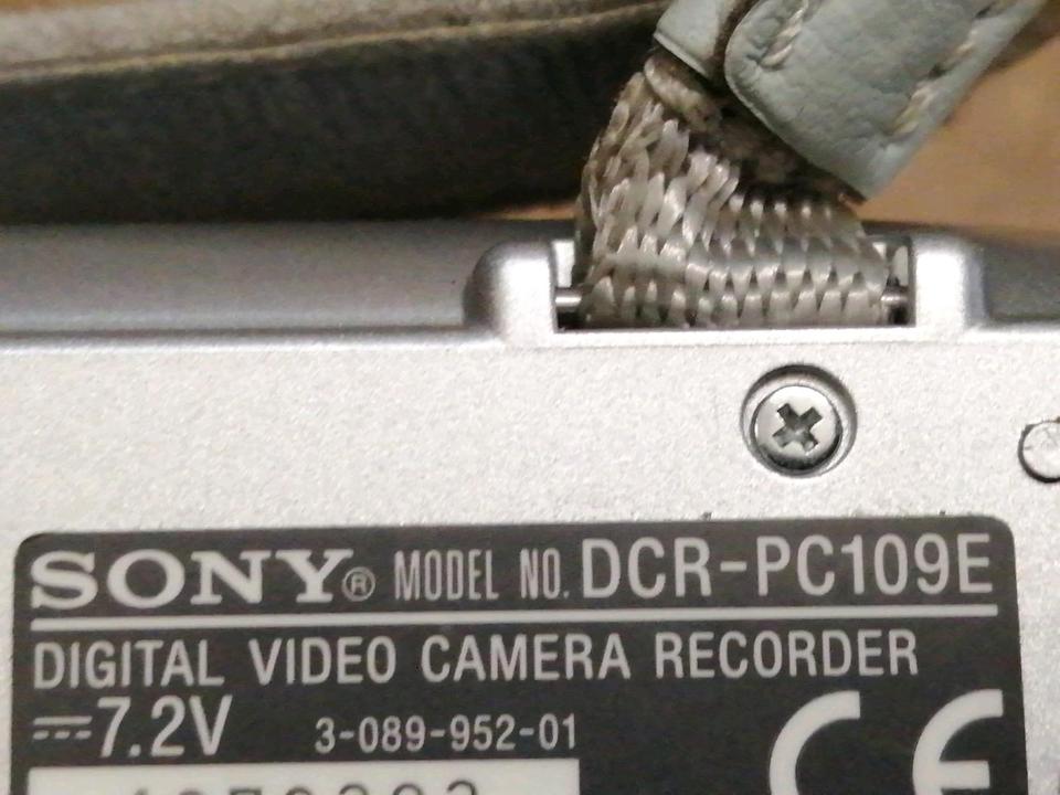 SONY DCR-PC109E, MiniDV-Videocamera mit Zubehör, guter Zustand!!  XXXXXXX