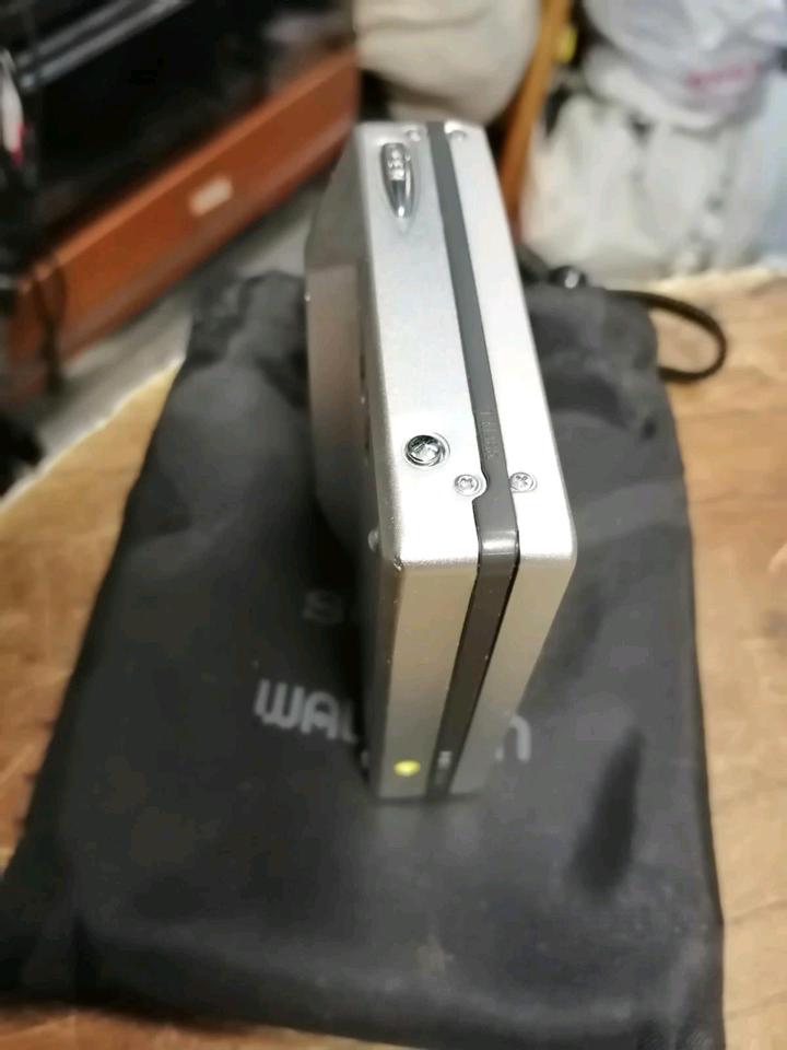 SONY MZ-R70, MD-Recorder + SONY RM-MZ3R + Kopfhörer!!!