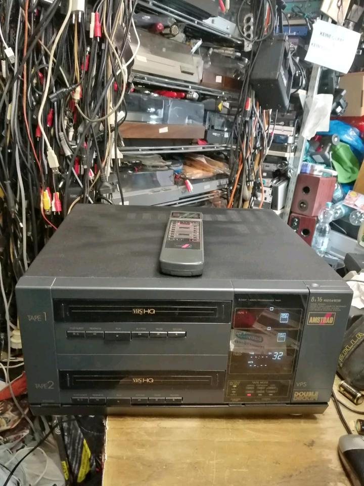 AMSTRAD DD8904, Doppel-Videocassettenrecorder, DEFEKT!,,