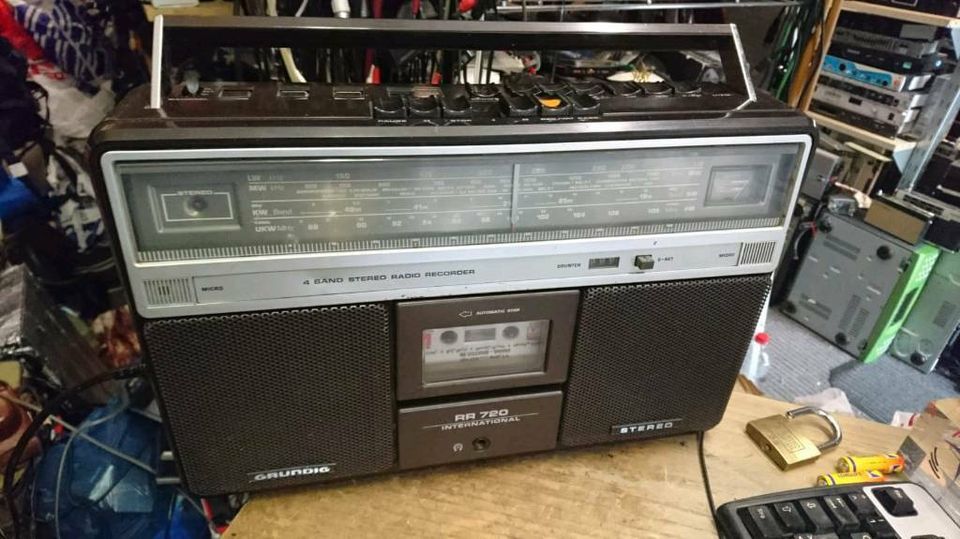 GRUNDIG RR720, Radio-Cassetten-Recorder, Rücklauf geht nicht!