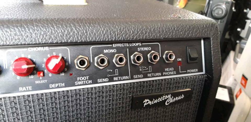 FENDER Princeton Chorus, Verstärker+Pedal+Anschlußkabel