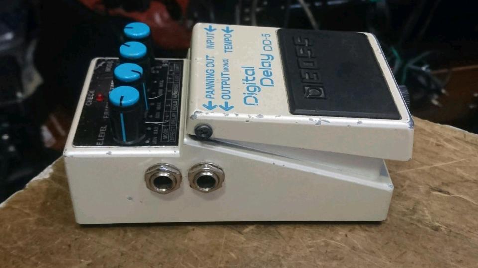 BOSS DD-5 Digital Delay, Fußpedal!!