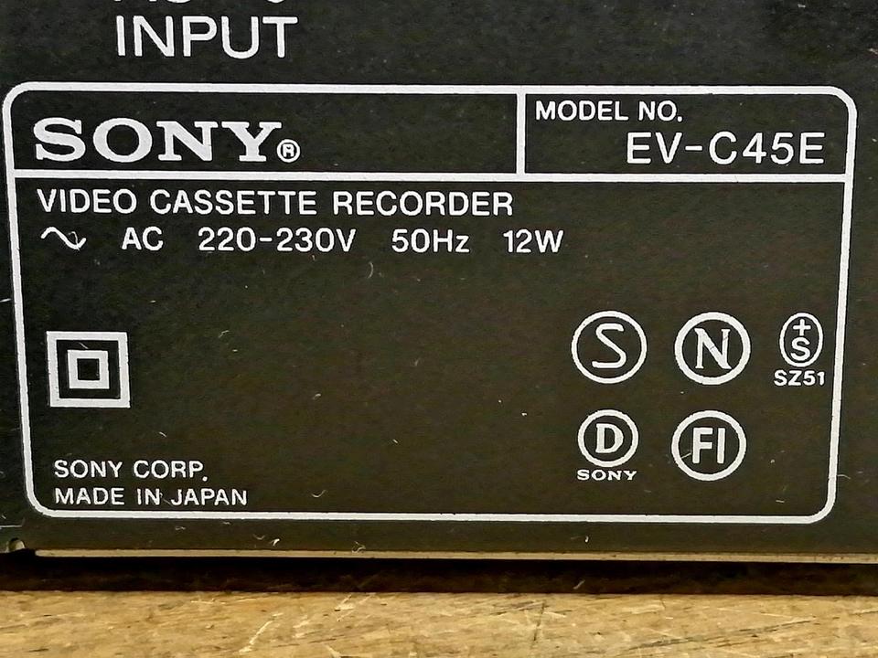 SONY EV-C45E, Videocassettenrecorder mit Original-Fernbedienung!!