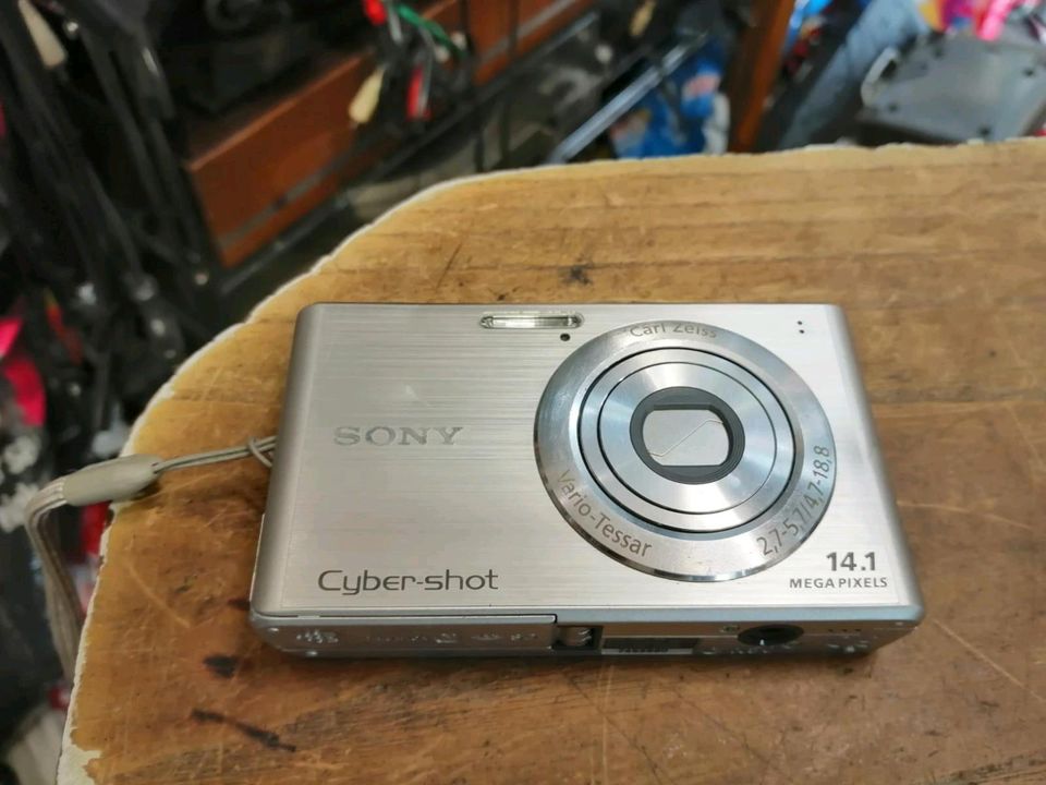 SONY SteadyShot DSC-550, Digital-Kamera mit Zubehör!!