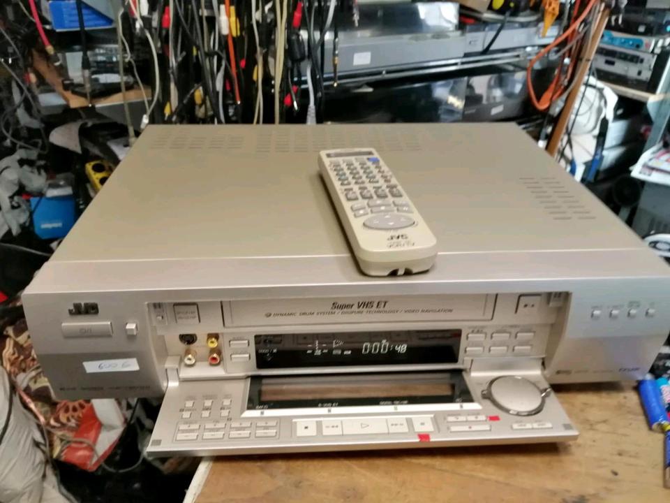 JVC HR-S9700EU, Video Cassette Recorder, guter Zustand!!