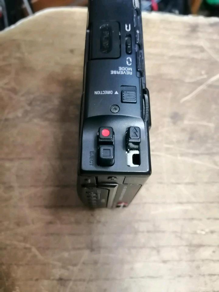 AIWA HS-J303, Walkman mit Original-Akku, DEFEKT!!!