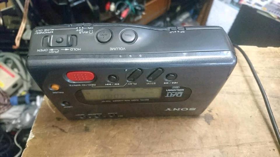 SONY TCD-D7 DAT-Recorder, DEFEKT!!!