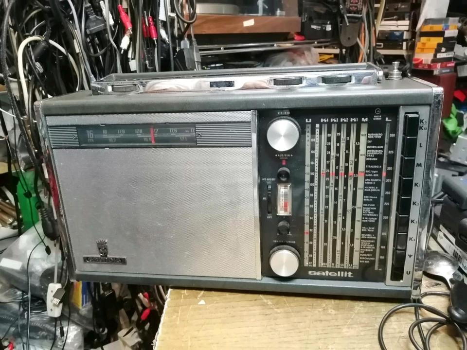 GRUNDIG Transistor 5000, Radio, guter Zustand!!