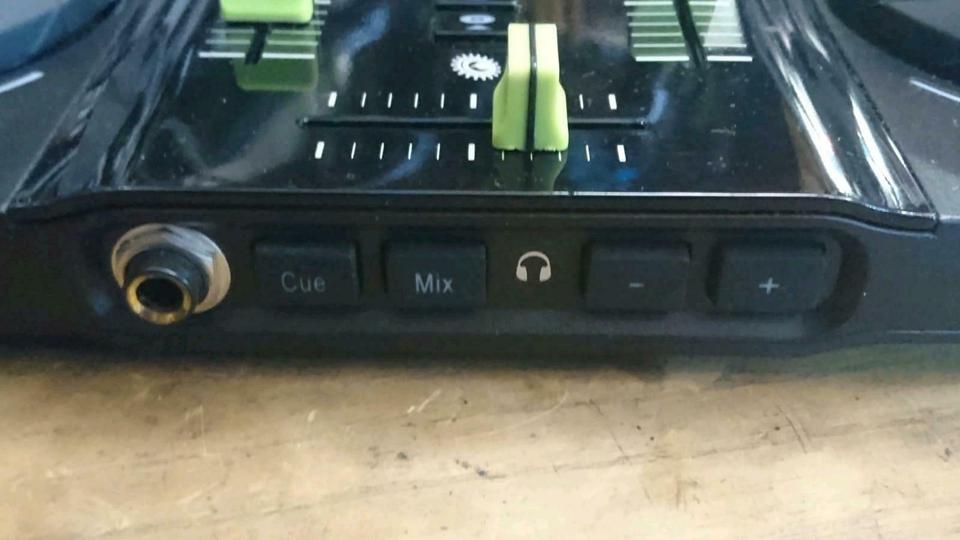 HERCULES DJ Control Air; DJ-MIXER, sehr guter Zustand!