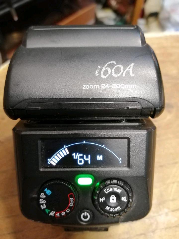 NISSIN i60 A, kompaktes Blitzlicht für SONY, guter Zustand!!!