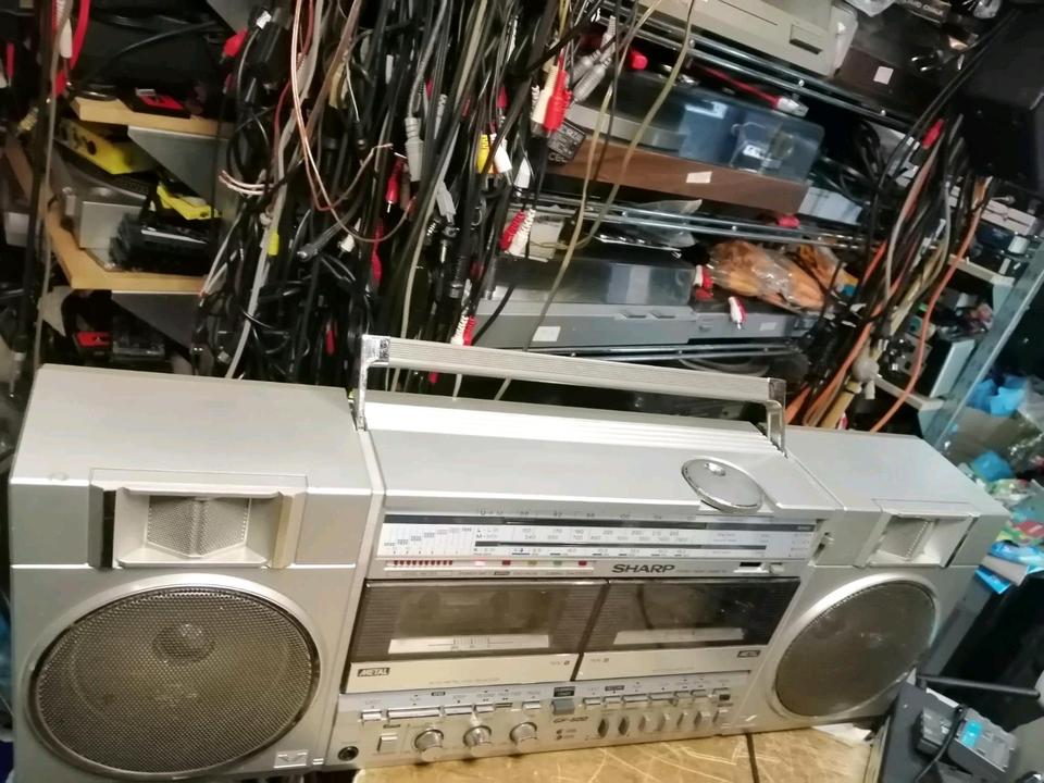 SHARP GF-500H, Radio-Cassetten-Recorder, etwas DEFEKT!!!
