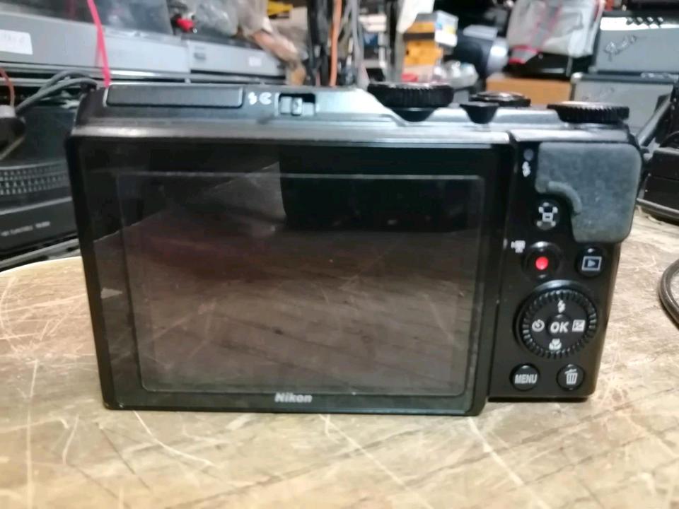 NIKON COOLPIX a900, Digital-Kamera, DEFEKT!!