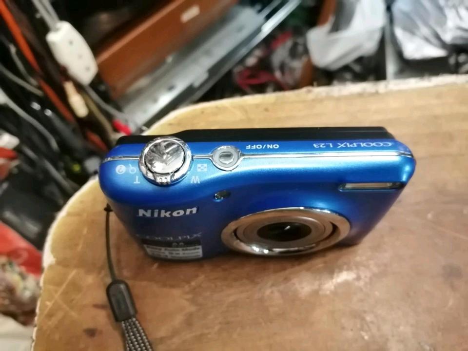 NIKON COOLPIX L23, Digital-Kamera, OHNE Speicherkarte!!
