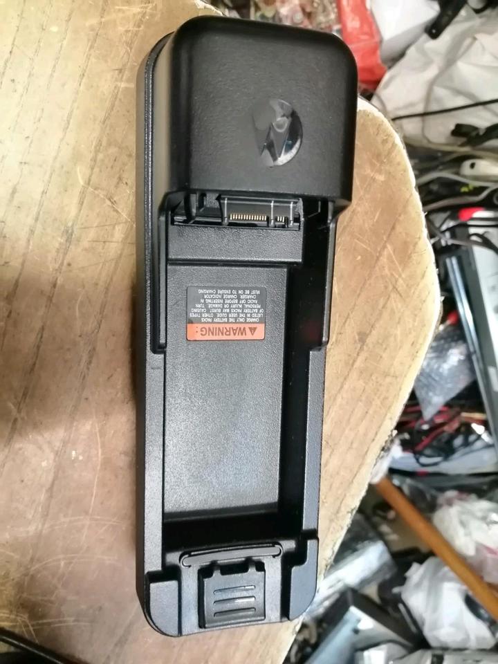 MOTOROLA PMLN5547A, Ladegerät, OHNE Kabel, wie neu!!