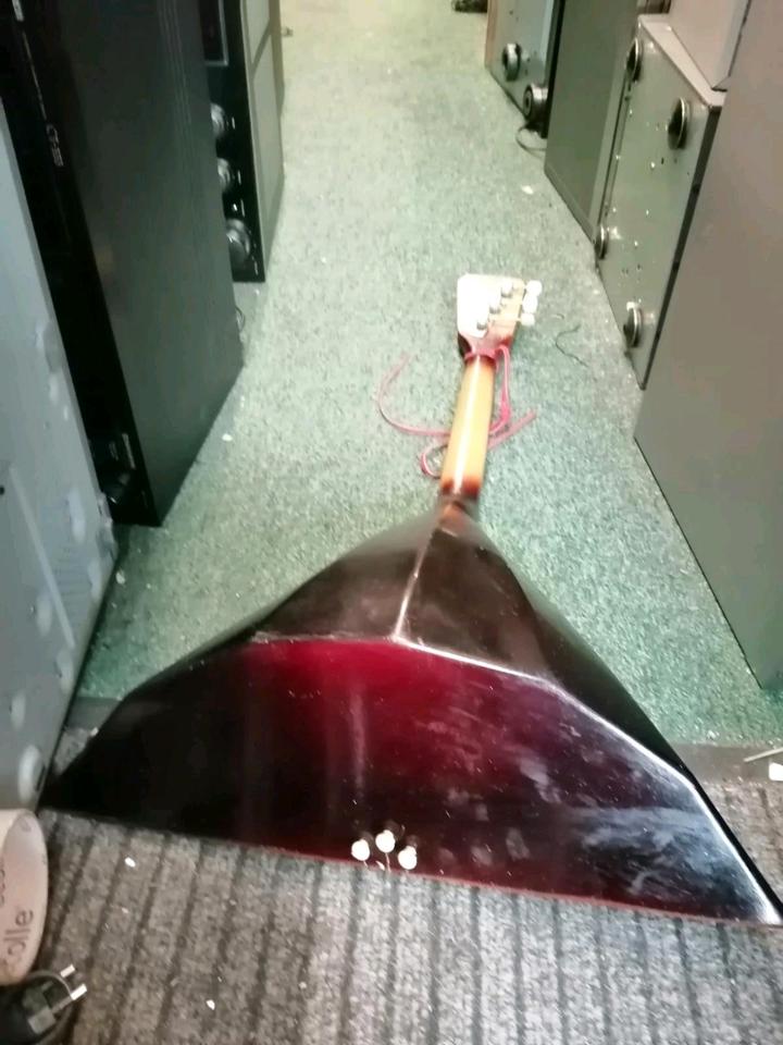 RUSSISCHE BALALAIKA, Baujahr: 1982, 3 Saiten, guter Zustand!!!