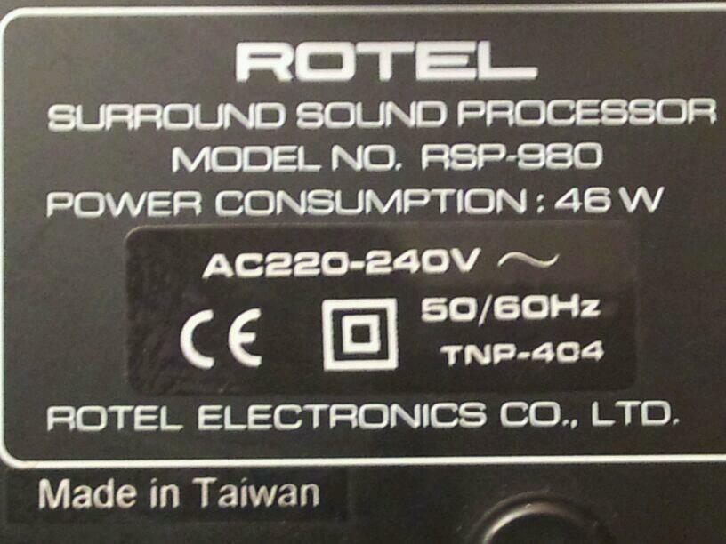 ROTEL RSP-980 Surround Sound Prozessor.