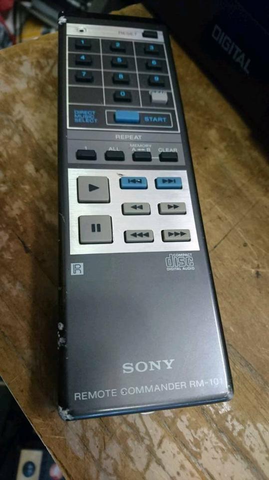 SONY CDP-101, CD-PLAYER mit Fernbedienung, DEFEKT!!