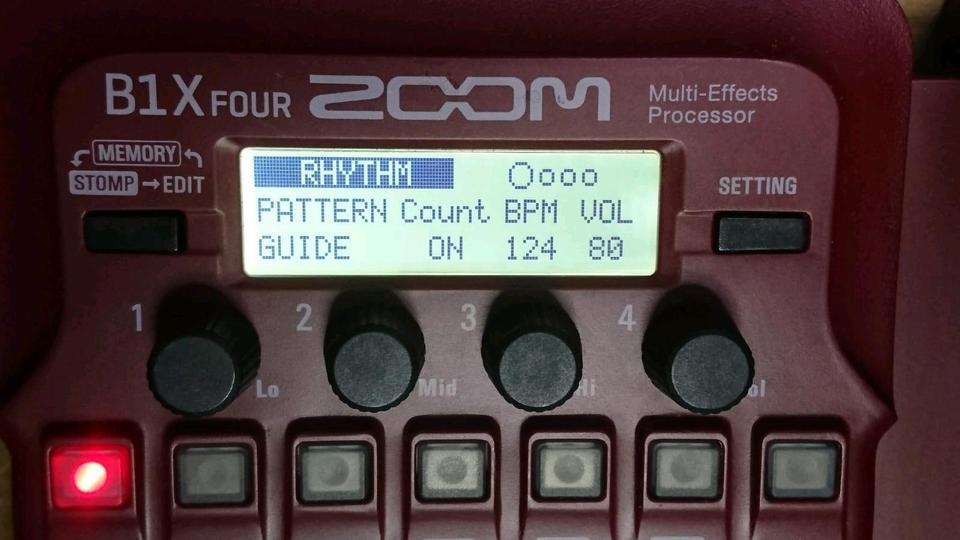 ZOOM B1X Four, Multi-Effects Processor/Effekt-Gerät!!