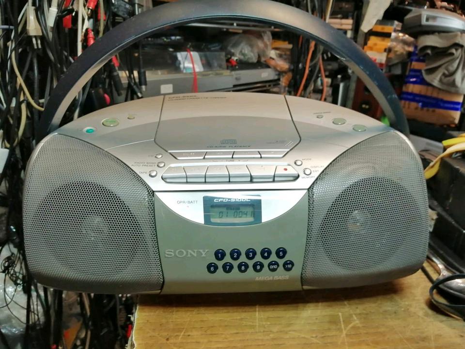SONY CFD-S100L, CD Radio Cassette-Corder, guter Zustand!!