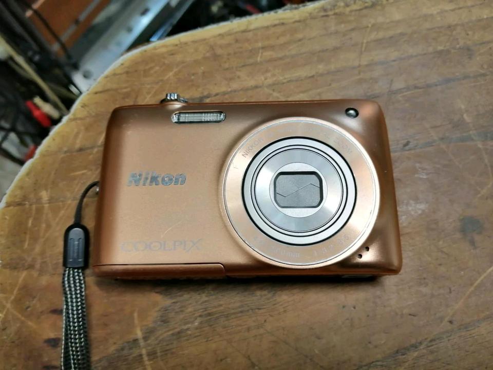 NIKON COOLPIX S4150, Digital-Kamera, OHNE Speicherkarte!!!