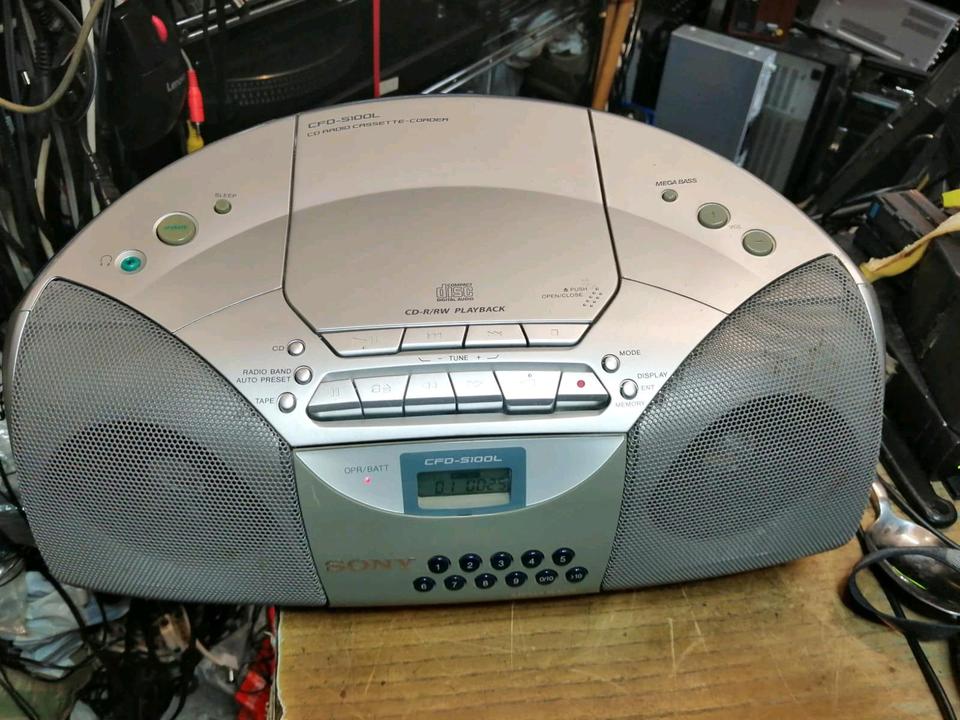 SONY CFD-S100L, CD Radio Cassette-Corder, guter Zustand!!