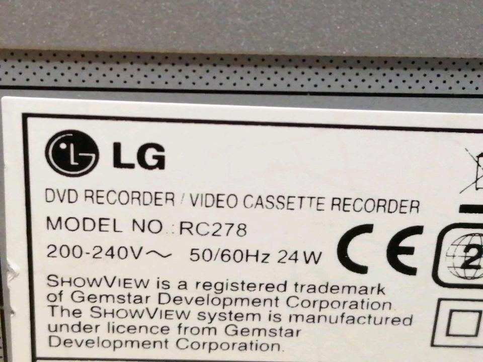 LG RC278 DVD-Recorder/Videocassettenrecorder mit